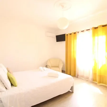 White Bride Fz Guest House Fuzeta Exterior photo